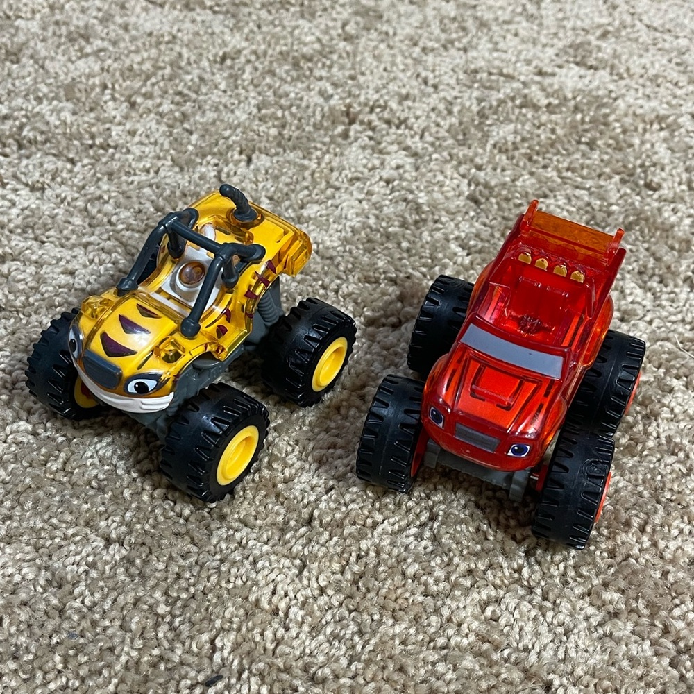 Light Rider Blaze and Stripes Monster Machines trucks